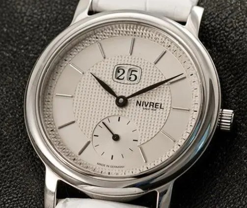 Hublot 宇舶手表表带脏了怎么清洗？（清洗方法）