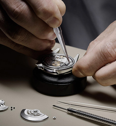 诊断与拆卸-Hublot 宇舶维修服务中心